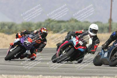 media/Oct-13-2025-Moto Forza (Mon) [[a66d839500]]/2-A Group/Session 3 (Turn 16)/